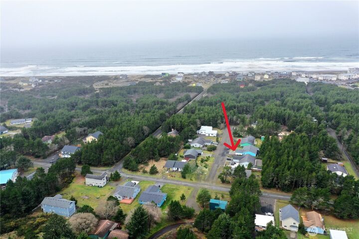 Property Photo:  1212  Pebble Beach Court  WA 98595 