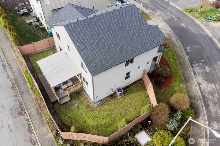 Property Photo: 29589 63rd Court S WA 98001