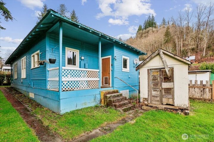 Property Photo:  7279  B Avenue  WA 98237 