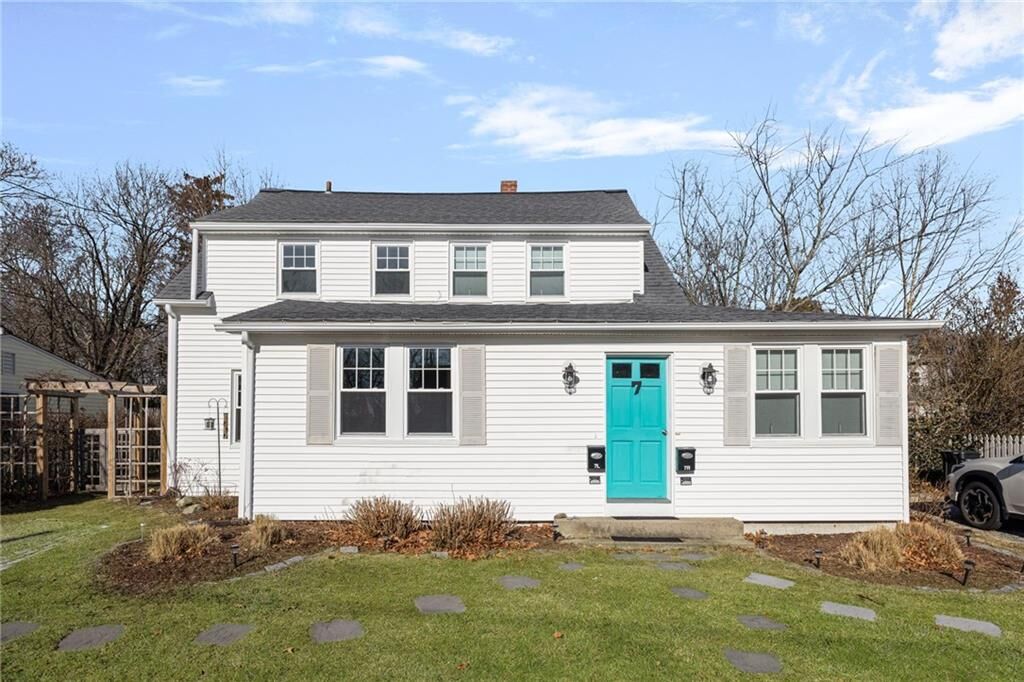 Property Photo:  7 Bay Avenue  RI 02806 