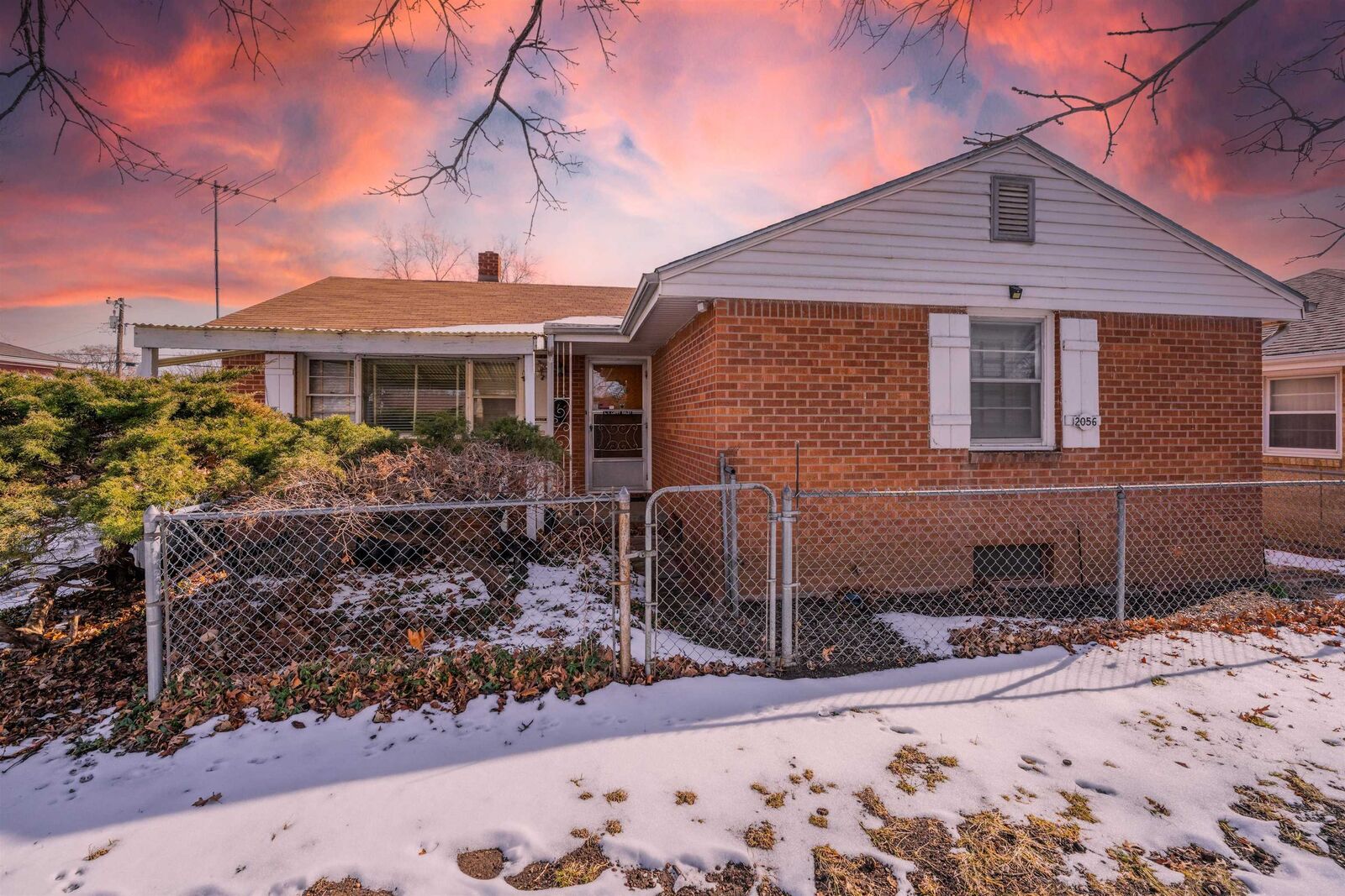 Property Photo:  2056 S Estelle St  KS 67211 