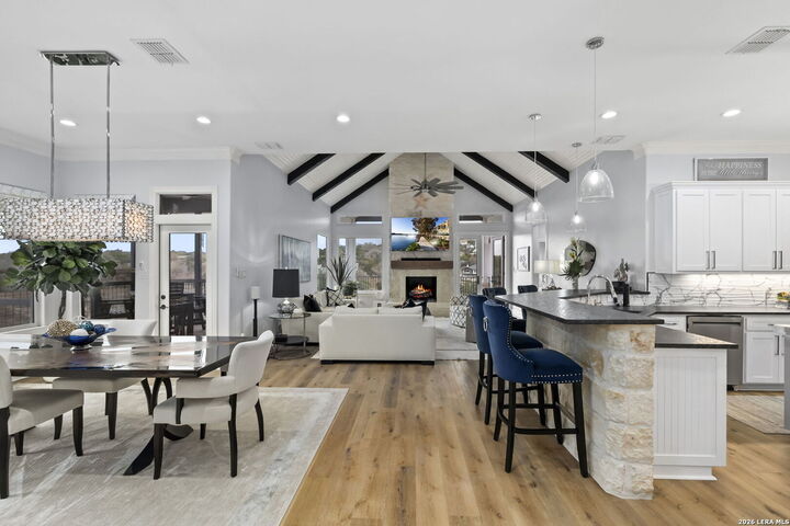 Property Photo: 2078 Connie Dr TX 78133