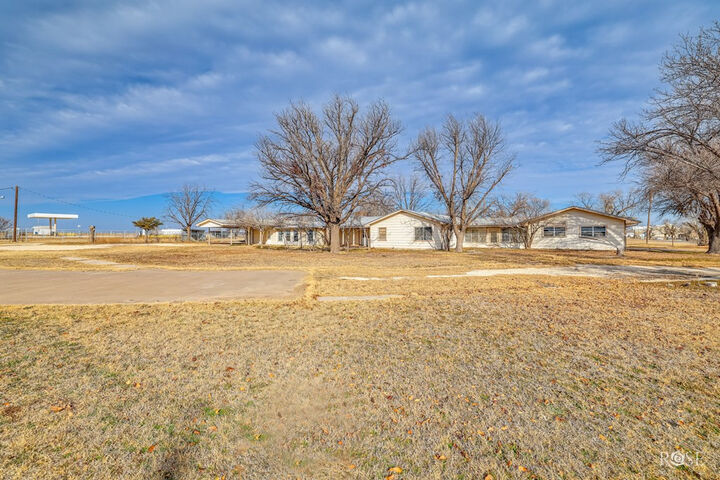 Property Photo:  921 Broadway Street  TX 76940 