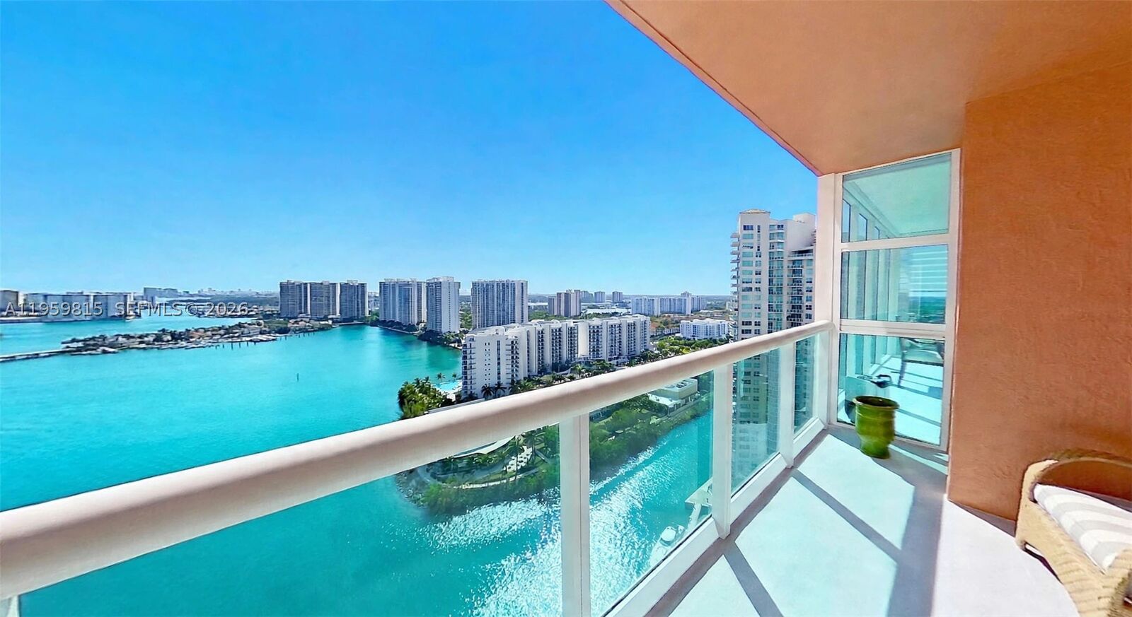 Property Photo:  3370 Hidden Bay Dr 2715  FL 33180 