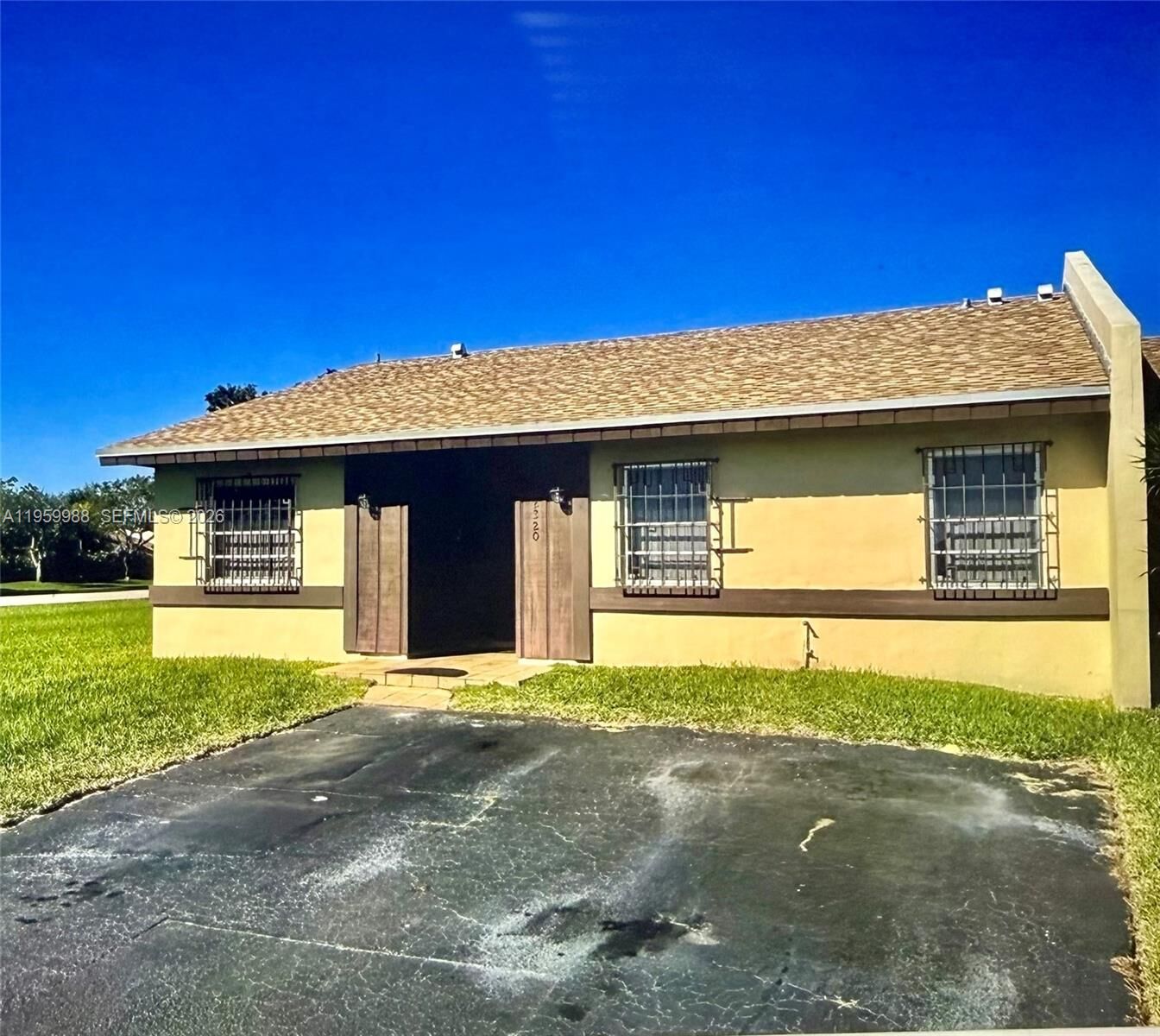 Property Photo:  12320 SW 111th S Canal St Rd  FL 33186 
