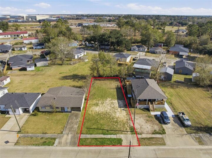 Property Photo:  207 Gelpi Drive  LA 70615 