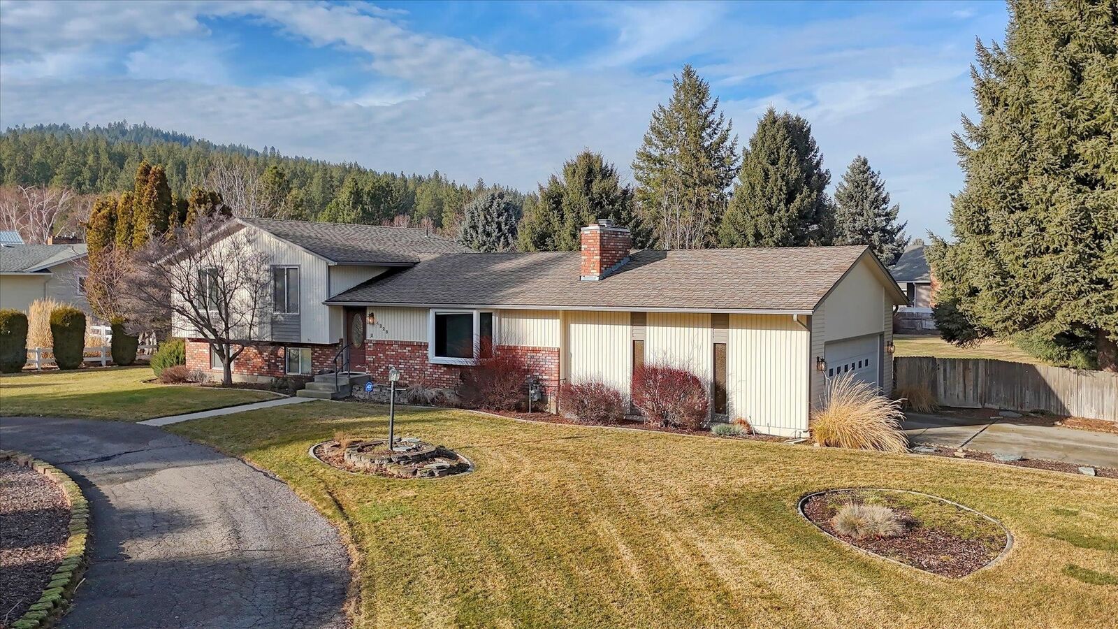 Property Photo:  4228 S Driftwood Dr  WA 99206 