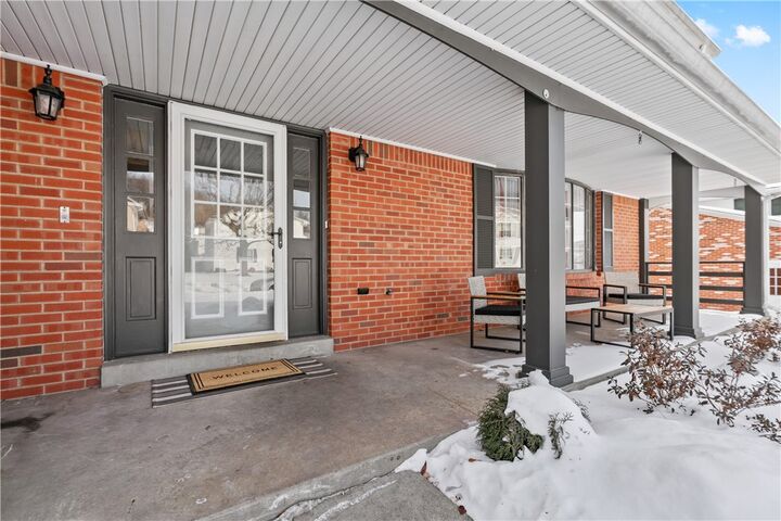 Property Photo:  124 Sherwood  PA 15601 