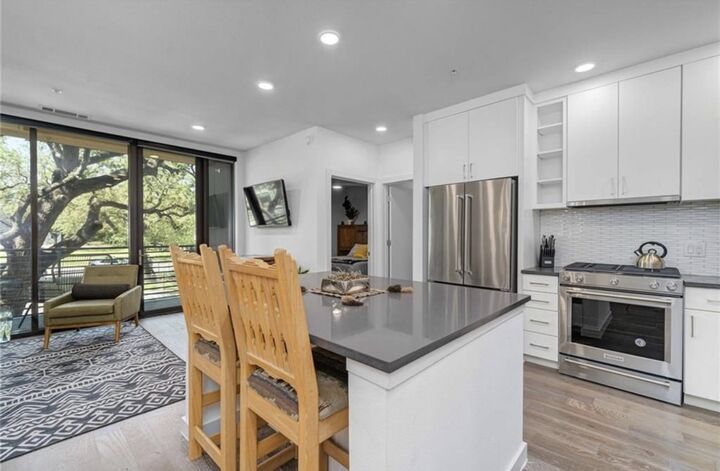 Property Photo:  900 S 1st Street 304  TX 78704 