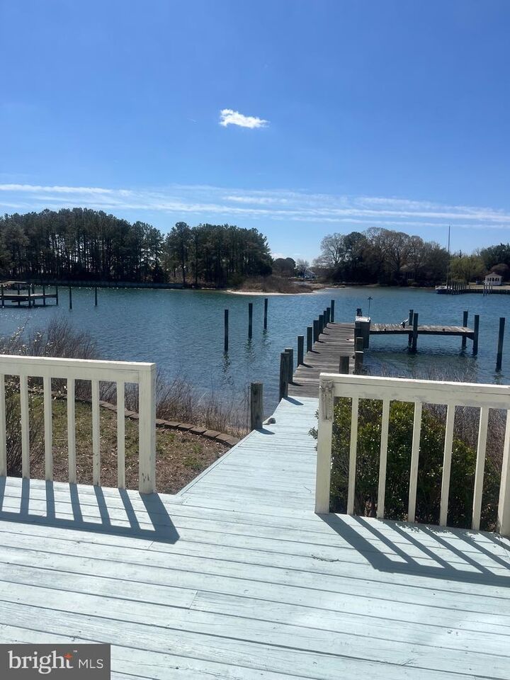 Property Photo:  650 Skipjack Drive  VA 22473 