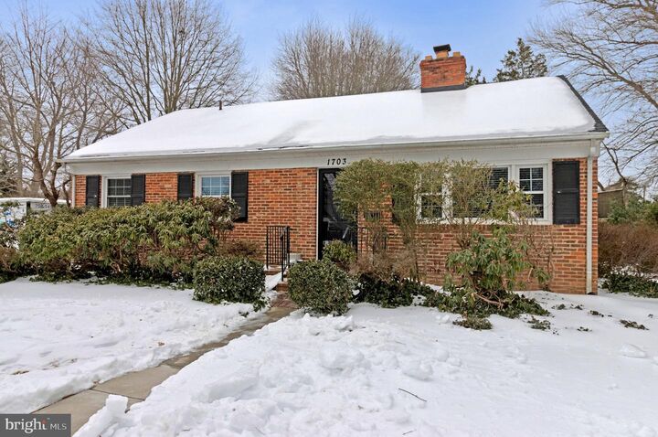 Property Photo:  1703 Trenton Drive  VA 22308 
