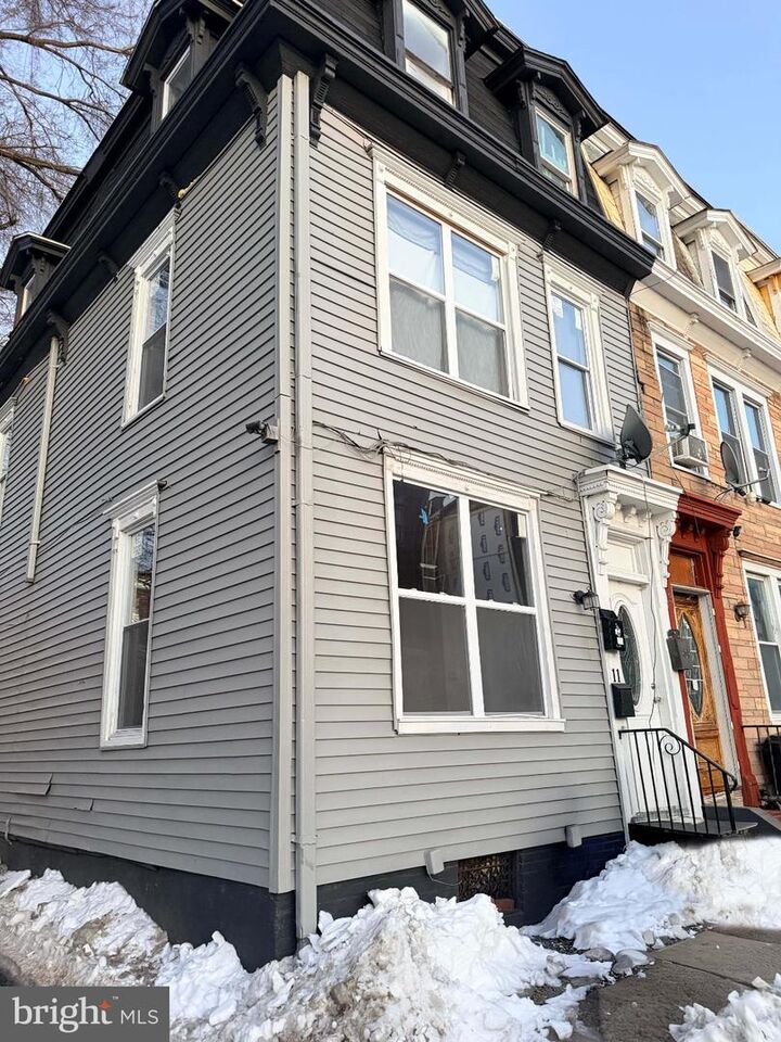 Property Photo:  11 Evergreen Street  PA 17104 