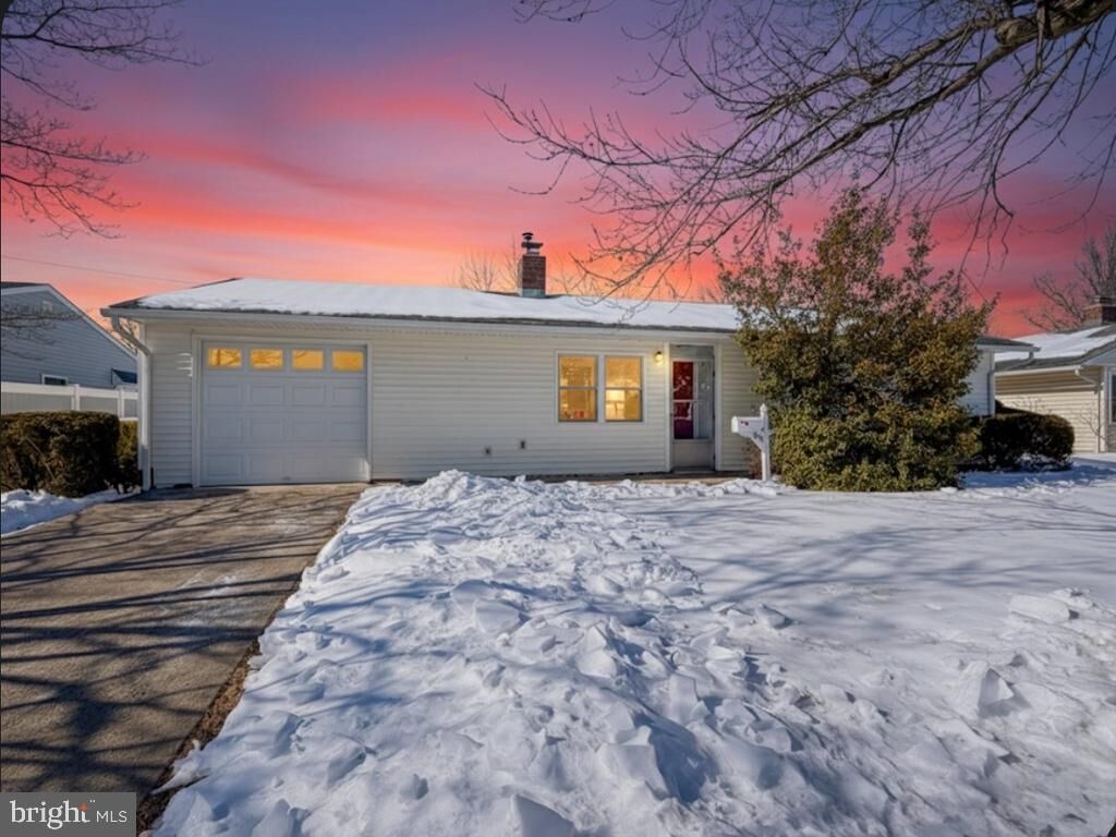 Property Photo:  19 Butterfly Lane  PA 19054 