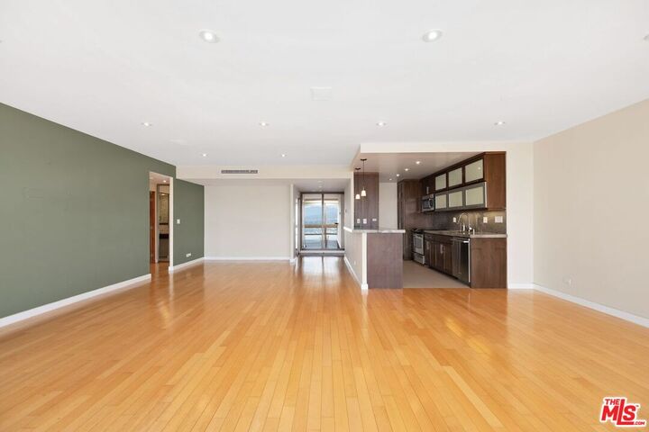 Property Photo: 2220 Avenue Of The Stars CA 90067