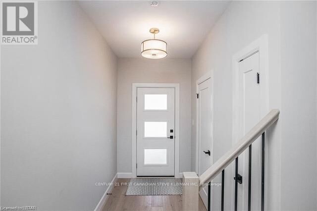 Property Photo:  2700 Buroak Drive 35  ON N6G 5B6 