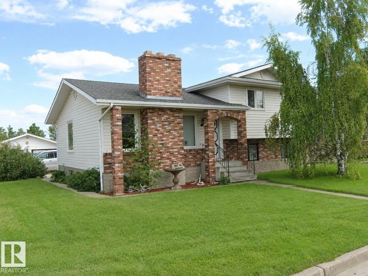 Property Photo: 4807 54 Avenue AB T0B 4K0