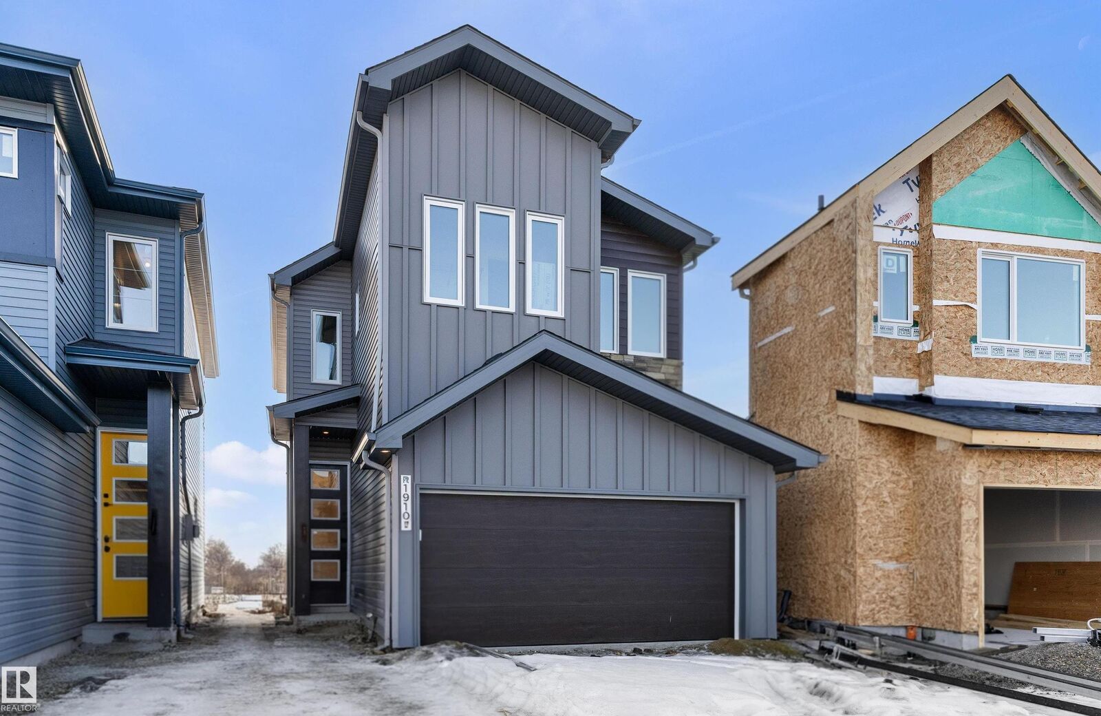 Property Photo:  19107 20 Avenue NW  AB T6M 3E8 