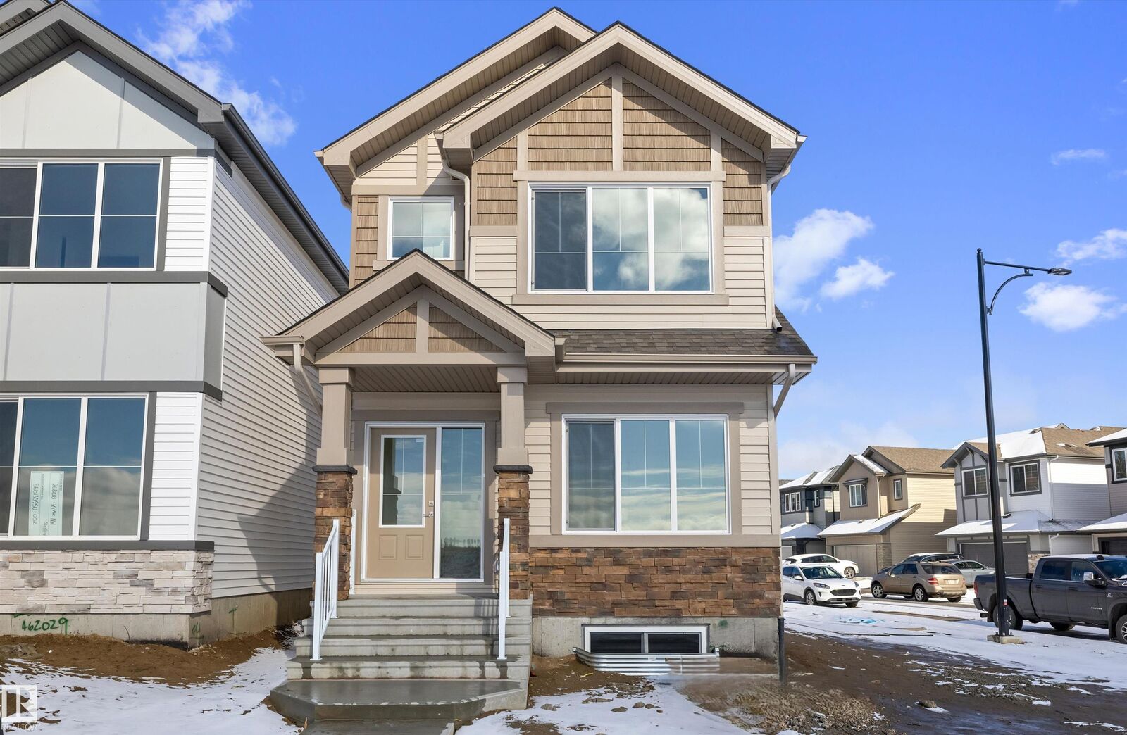 Property Photo:  20804 40 Avenue NW  AB T6M 3G1 