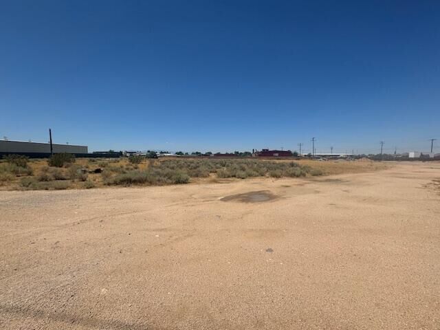 Property Photo:  13630 Central Road  CA 92308 