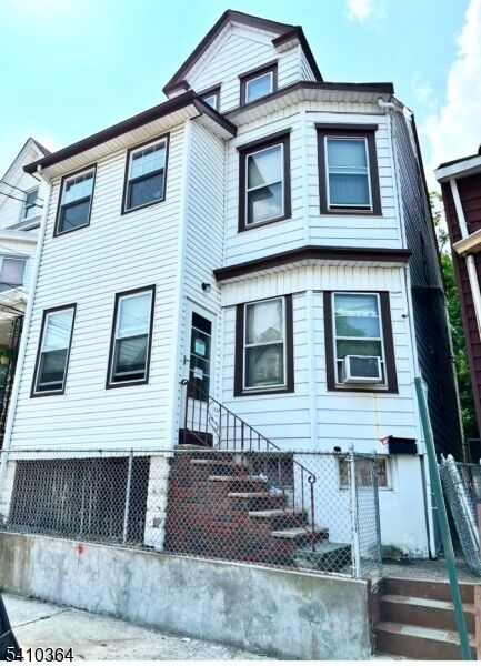 Property Photo:  243 N 4th St  NJ 07522 