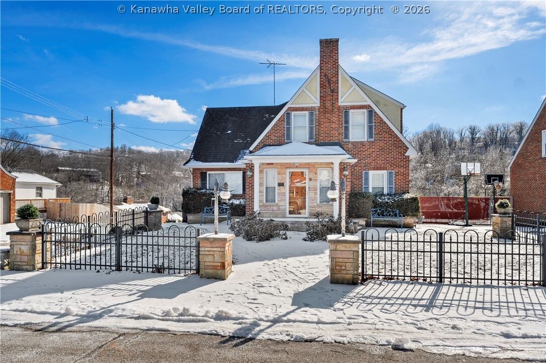 Property Photo:  518 Highland Avenue  WV 25303 