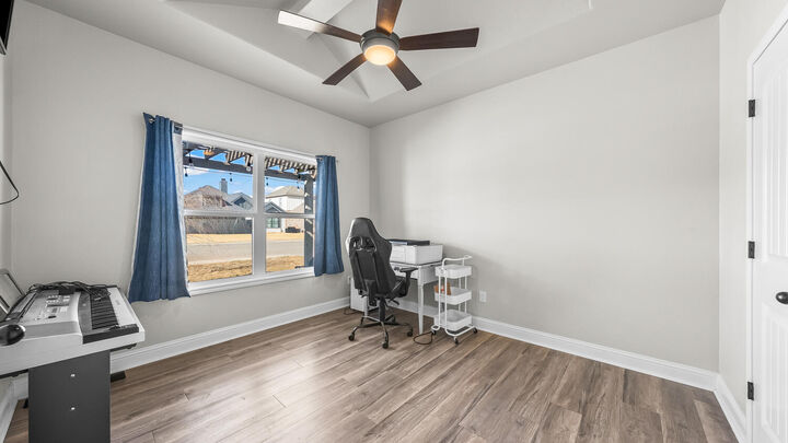 Property Photo:  1014 N Genoa Avenue  TX 79416 