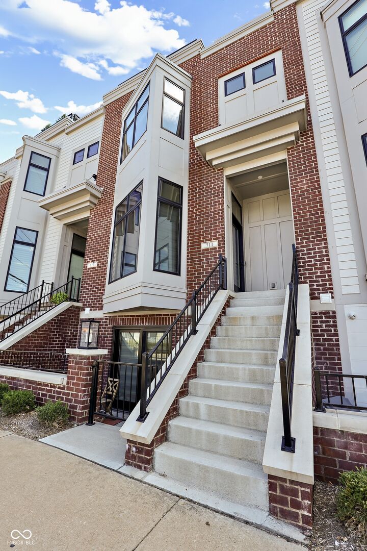 Property Photo:  711 E 16th Street  IN 46202 