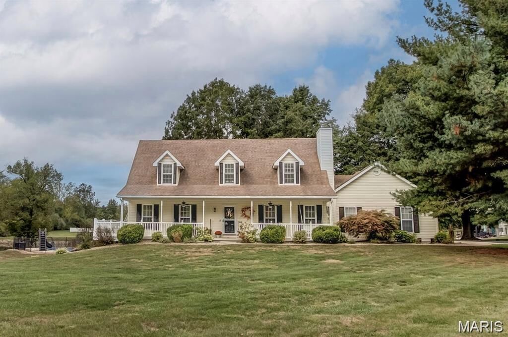 Property Photo:  15 Tra Lin Ridge  IL 62002 