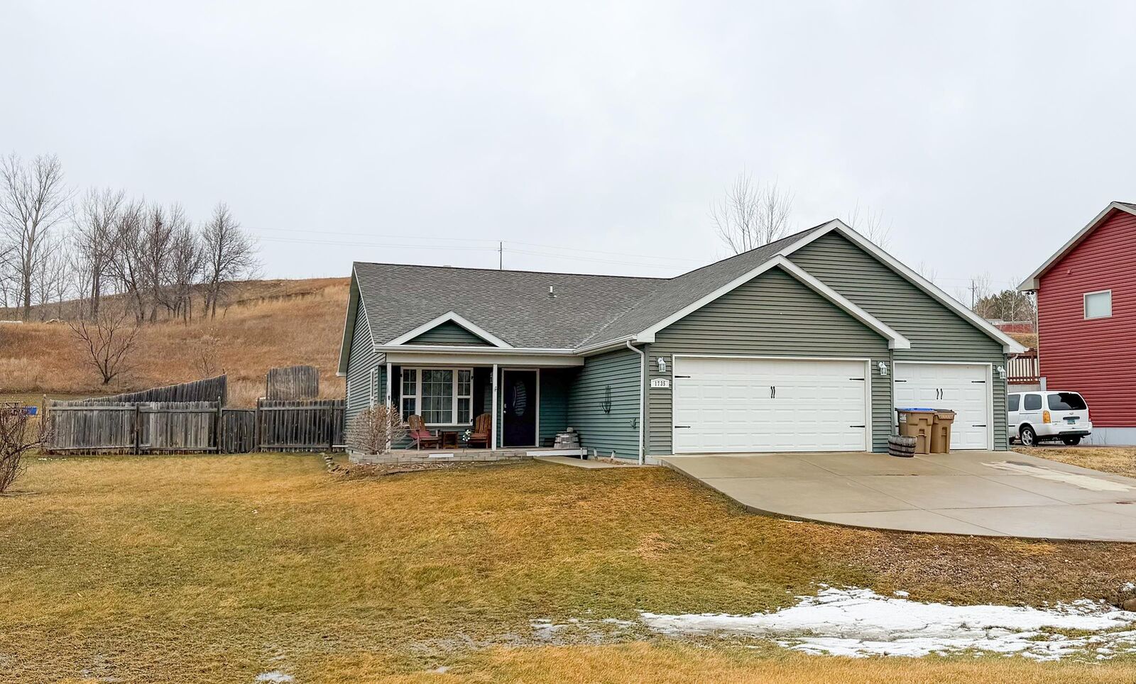 Property Photo:  1735 Rivers Edge Dr SE  ND 58701 