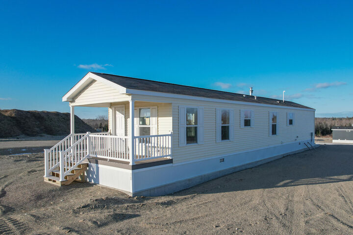 Property Photo:  18 Eagles Nest  ME 04640 