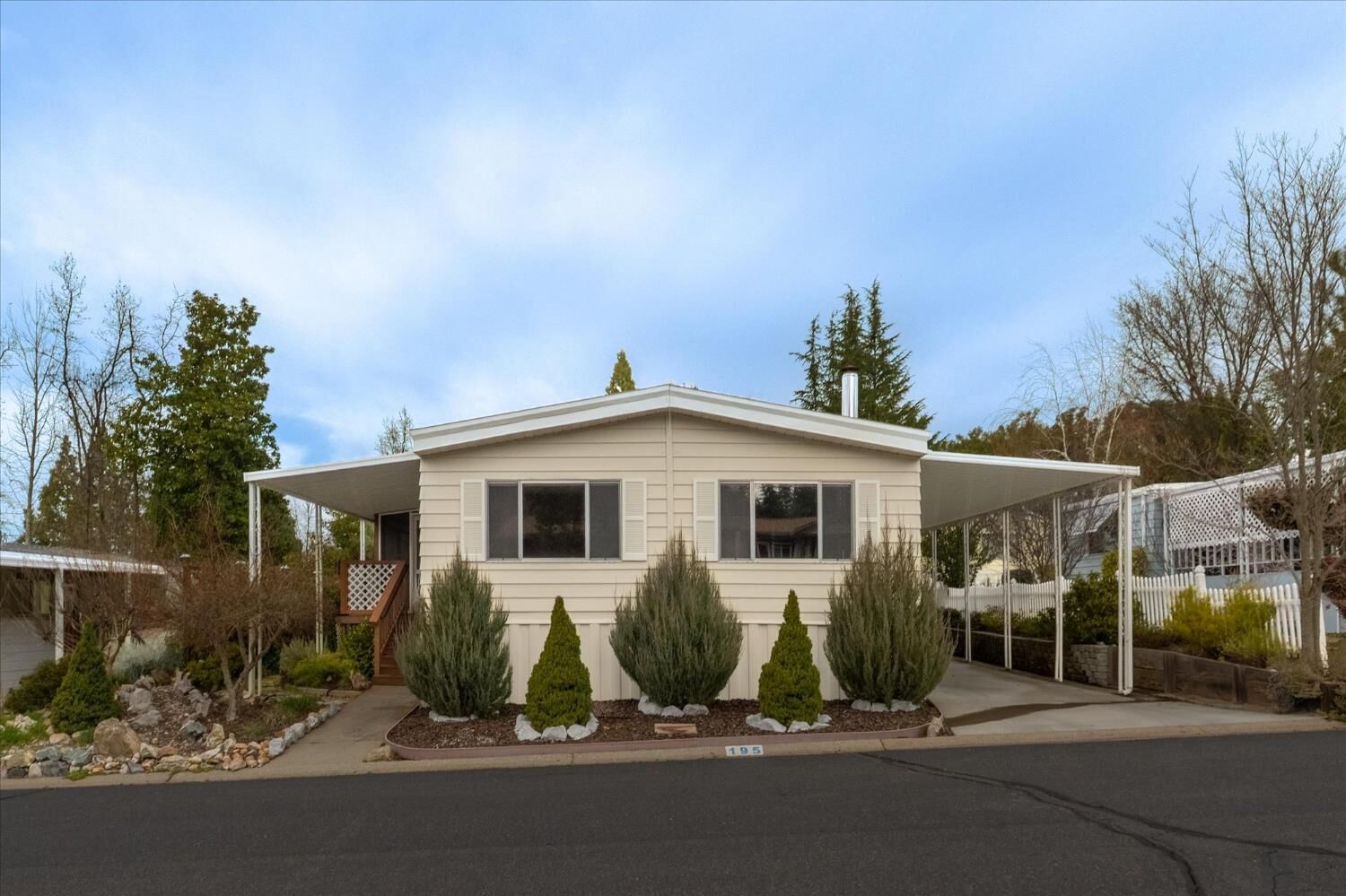 Property Photo: 195 Dutch Kate 195 CA 95247