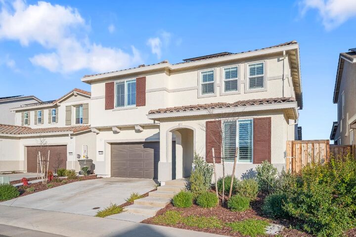 Property Photo:  1128 Solace River Way  CA 95747 