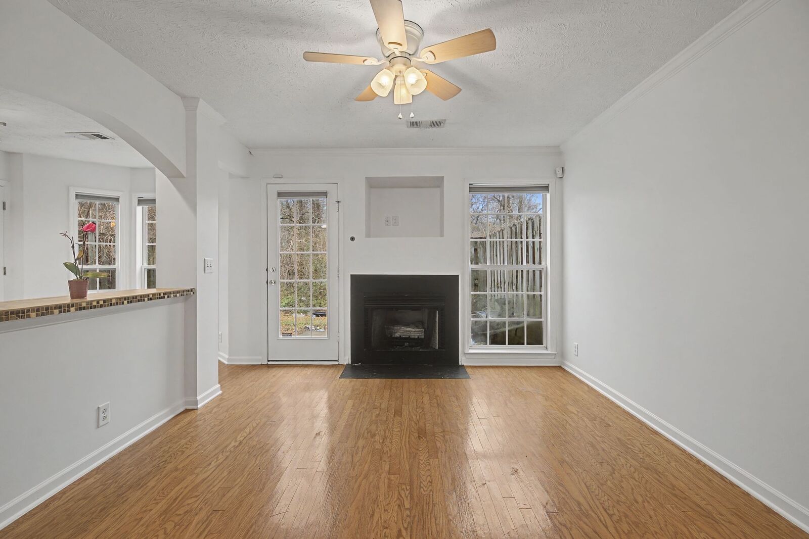 Property Photo:  2060 Nashboro Blvd  TN 37217 