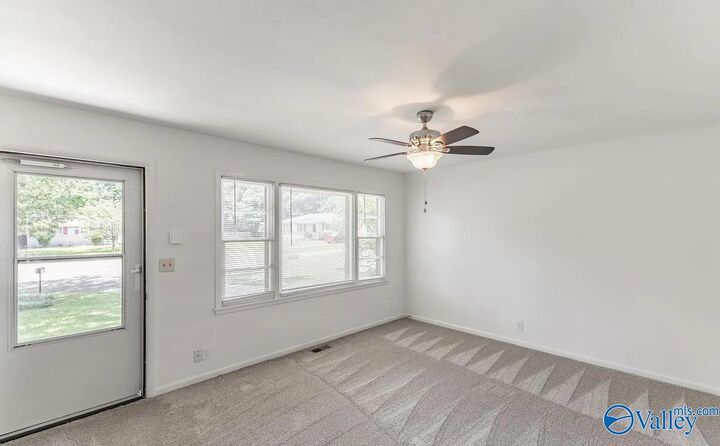 Property Photo: 3512 Lois Lane NW AL 35810