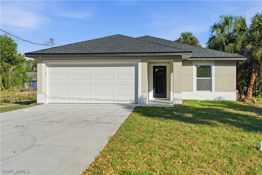 Property Photo:  2141 Davis Street  FL 33916 