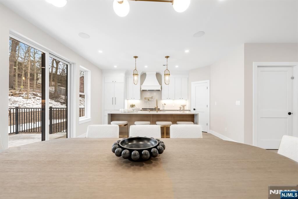 Property Photo:  188 Broadway 8  NJ 07677 