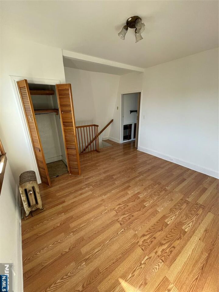 Property Photo:  61 Spring Street 3  NJ 07003 