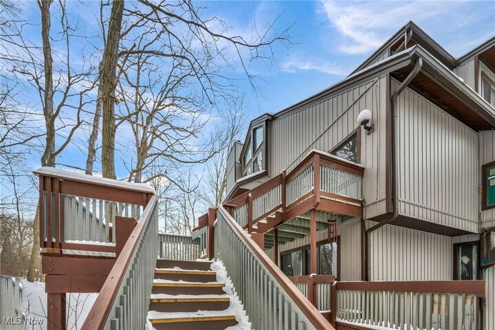 Property Photo: 2189 Pinebrook Trail OH 44223