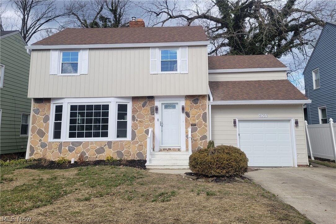 Property Photo:  4059 Monticello Boulevard  OH 44121 