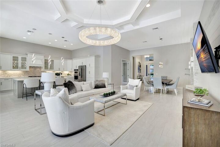 Property Photo:  3164 Capistrano Ln  FL 34114 