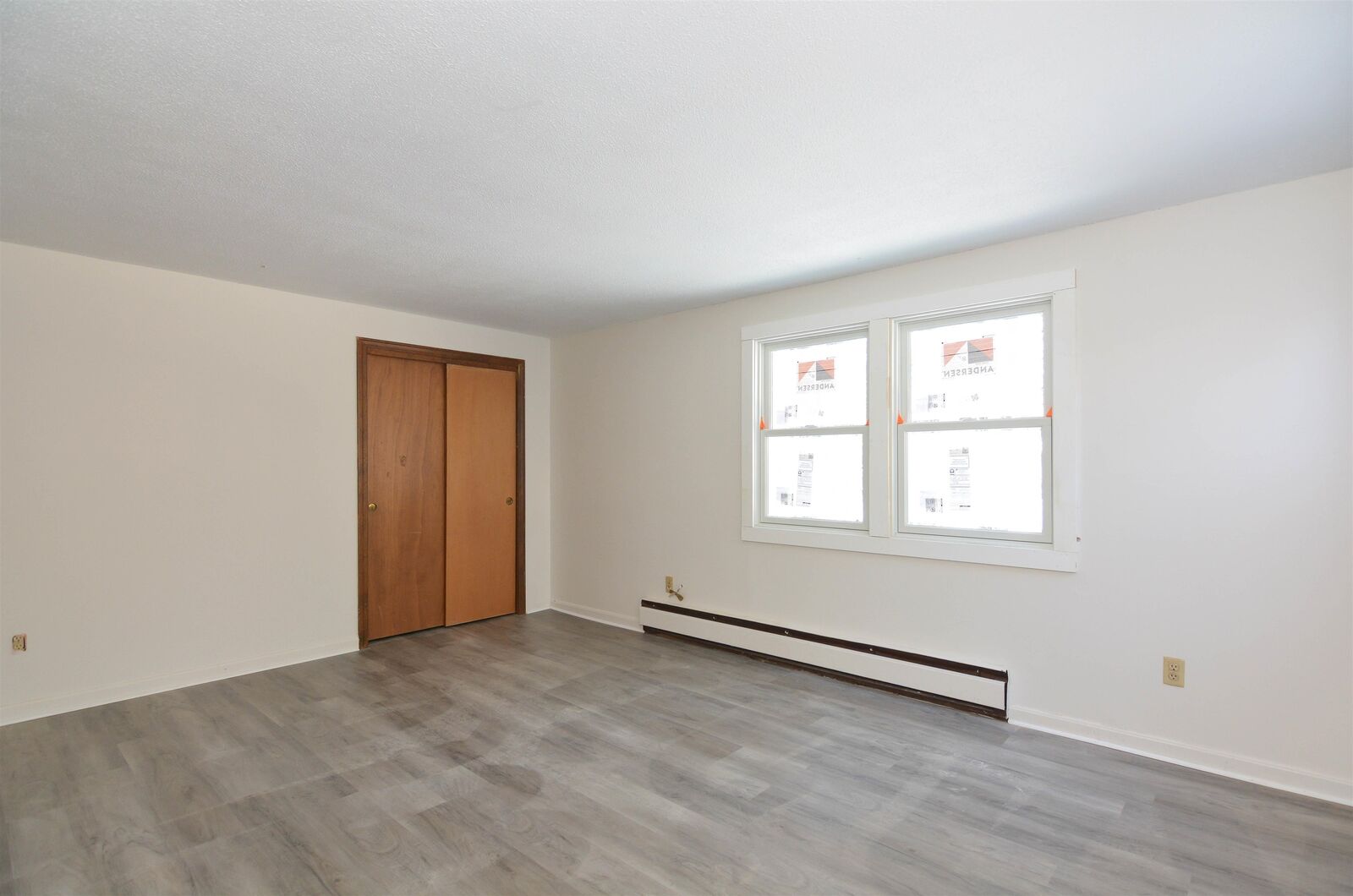 Property Photo:  3 Holly Lane  NH 03053 