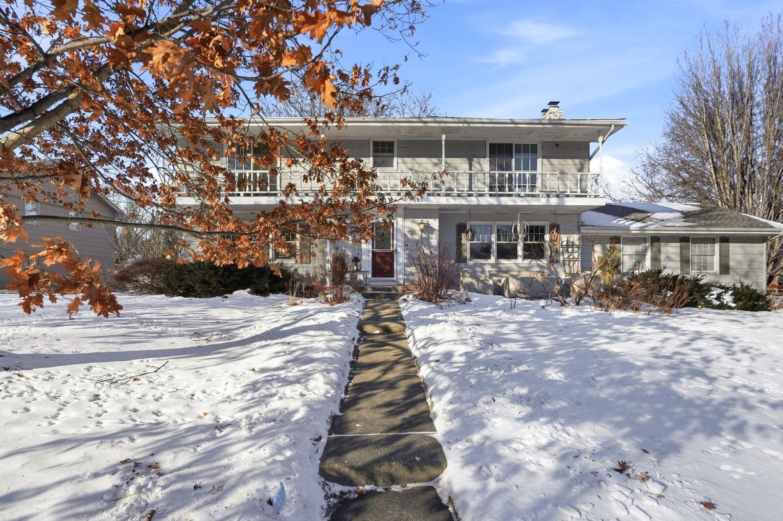Property Photo:  2741 Zane Avenue N  MN 55422 