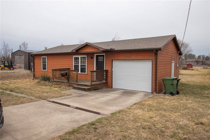 Property Photo:  406 S Dixieland Road  AR 72758 