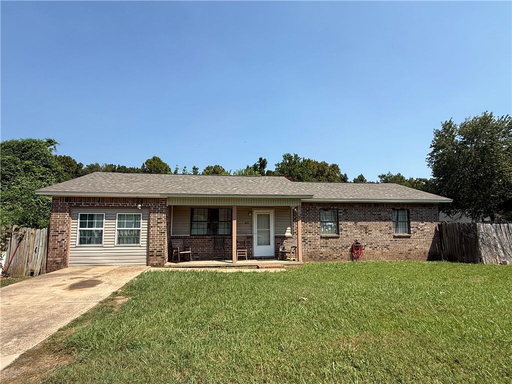 Property Photo: 613 Valley Drive AR 72802