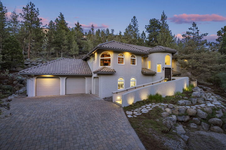 Property Photo:  2279 NW Putnam Road  OR 97703 