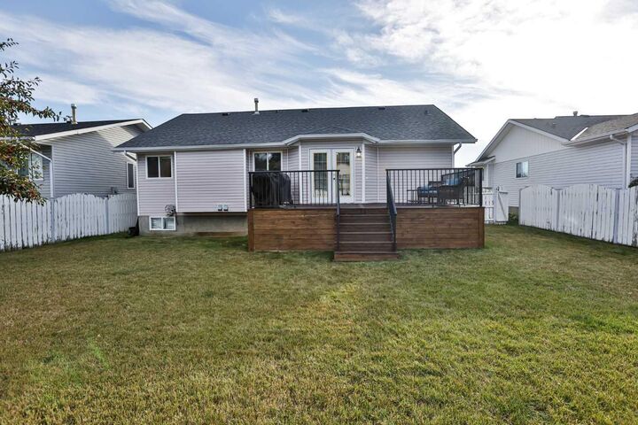 105 Aspen Way — photo 1