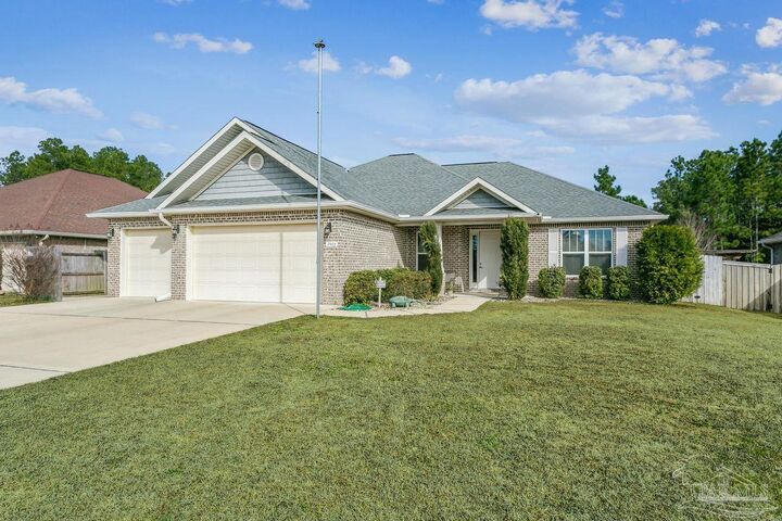 Property Photo:  7992 Majestic Cypress Dr  FL 32583 