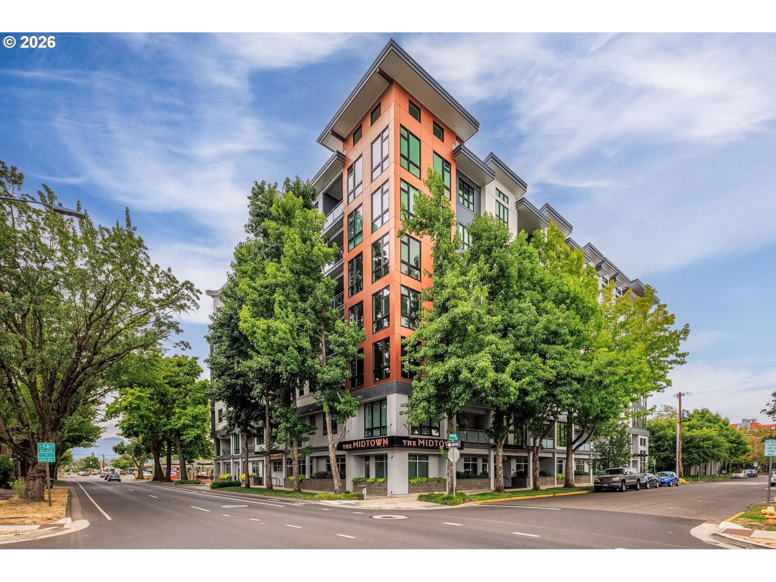 Property Photo: 1600 Pearl St 608 OR 97401