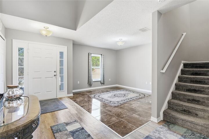 Property Photo: 7199 N Gretchen Way FL 34434