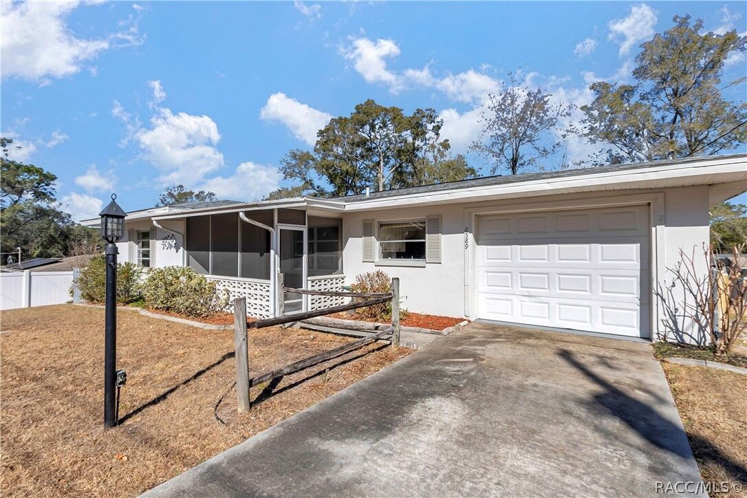 Property Photo:  6589 E Harold Lane  FL 34452 